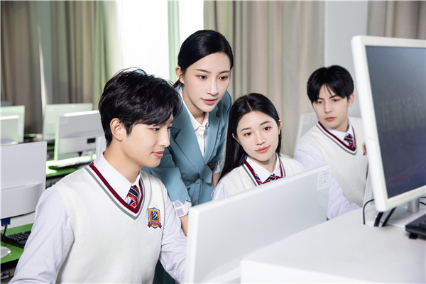 1760428267738382.jpg 1705991689540823.jpg